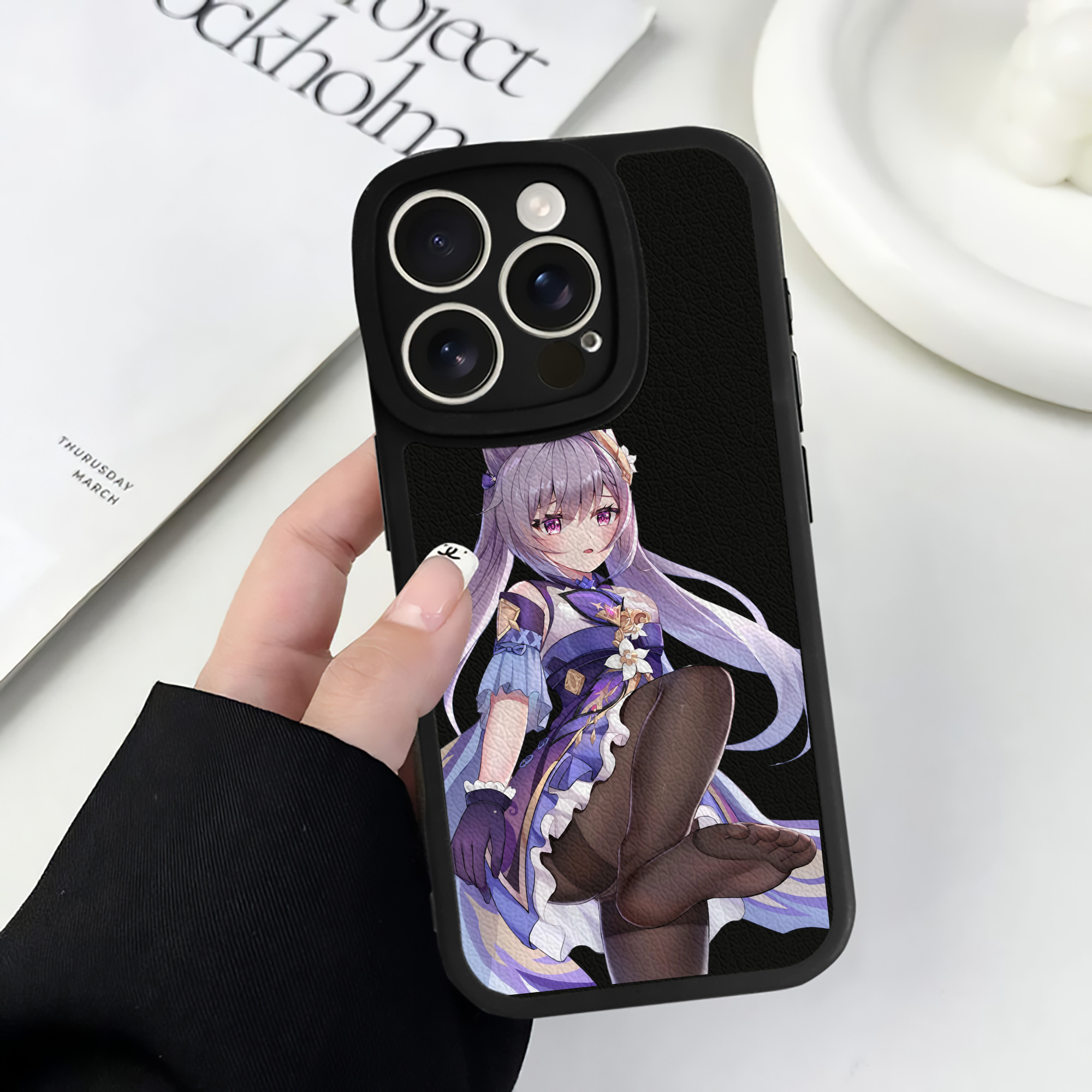 げんし神 刻晴 こくせい genshin Kokusei 【iPhone 16シリーズ対応】シリコンスマホケース（レザー調） 材質：シリコン